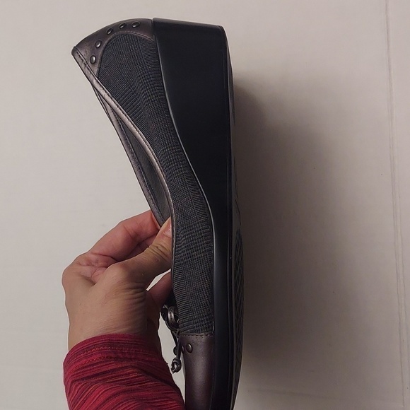 AEROSOLES Temahawk Slip On Gray Wedge Shoe - Picture 7 of 14